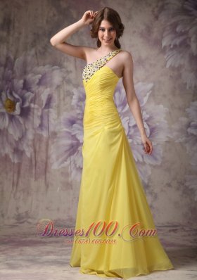 Yellow One Shoulder Beads Evening Dress Ruched