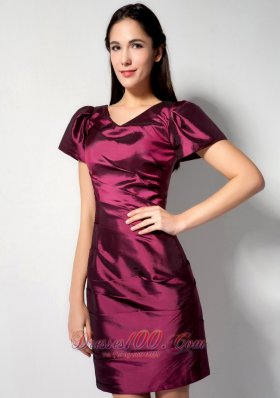 Burgundy V-neck Short Sleeves Bridesmaid Dress Mini