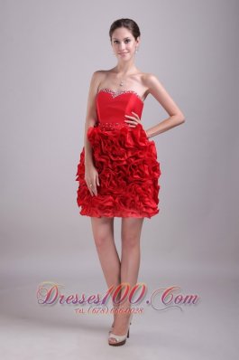 Red Petals Besiged Sheath Beading Prom Dress