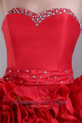 Red Petals Besiged Sheath Beading Prom Dress