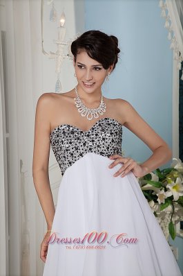 Beaded Bust Prom / Homecoming Dress Knee-length