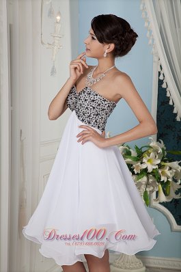 Beaded Bust Prom / Homecoming Dress Knee-length