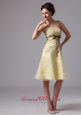 Sash Knee-length Beaded Prom Dress For Prom Party