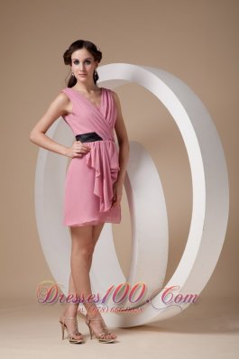 Rose Pink Column V-neck Mini Ruch Bridesmaid Dress