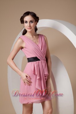 Rose Pink Column V-neck Mini Ruch Bridesmaid Dress