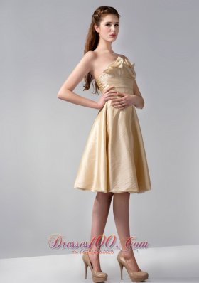 Gold Pieced Besiged Neck Knee-length Prom Dress