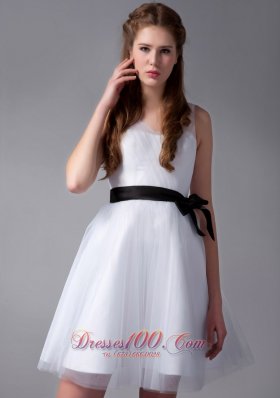 White V-neck Mini Tulle and Taffeta Bow Prom Dress