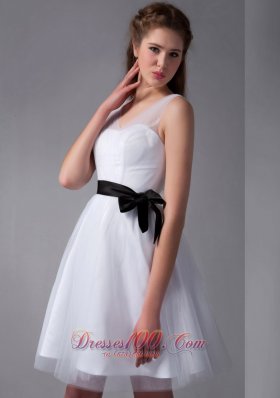 White V-neck Mini Tulle and Taffeta Bow Prom Dress