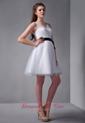 White V-neck Mini Tulle and Taffeta Bow Prom Dress