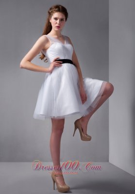 White V-neck Mini Tulle and Taffeta Bow Prom Dress