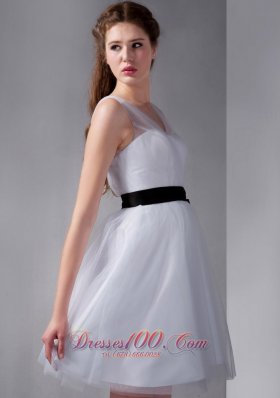 White V-neck Mini Tulle and Taffeta Bow Prom Dress