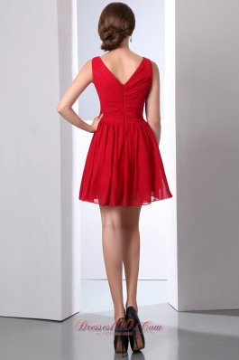 V-neck Wine Red Chiffon Prom Dress Mini-length Ruched