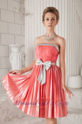 Accordion pleats Watermelon Knee-length Knee-length