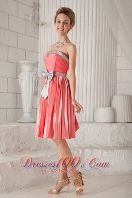 Accordion pleats Watermelon Knee-length Knee-length