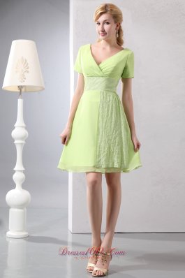 Short sleeves Yellow Green Mini Graduation Dress Sequined