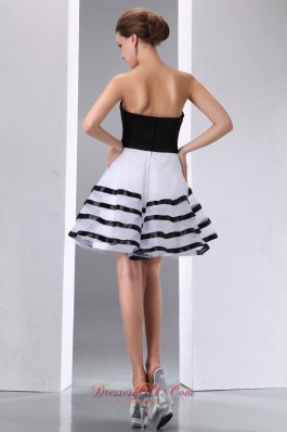 Black and White Beach Bridal Graduation Dress Knee-length Swirl Dance