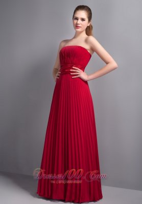 Chiffon Red Strapless Bridesmaid Dress Pleated Empire