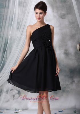 Black Princess One Shoulder Knee-length Prom Dress