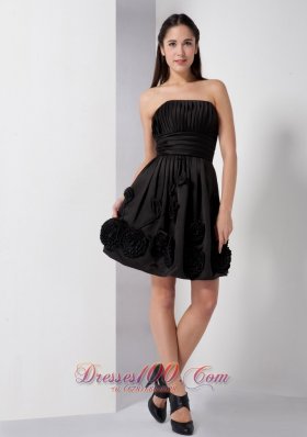 Pleated Short Black Bridesmaid Dress with Hand Flowers