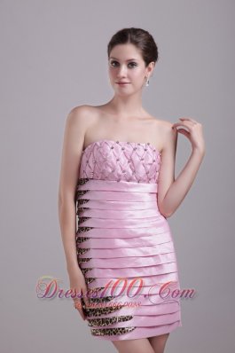 Baby Pink Leopard Strapless Knee-length Ruffles Prom Party Dress