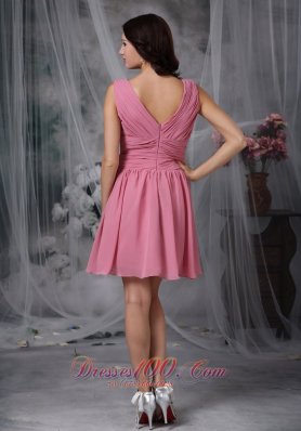 Mini-length Rose Pink Empire V-neck Dama Dresses