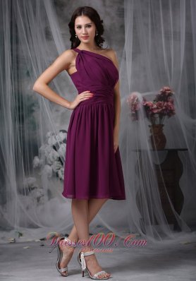 One Shoulder Purple Short Chiffon Bridesmaid Dama Dress