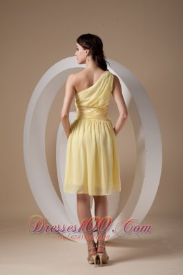 Knee-length One Shoulder Yellow Cocktail Dama Dress