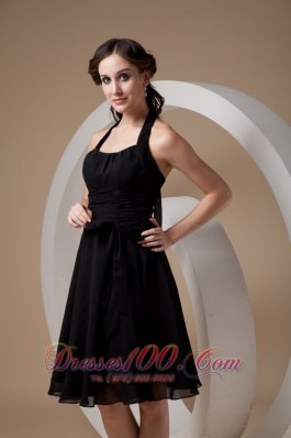 Halter Chiffon Black Knee-length Dama Bridesmaid Dresses