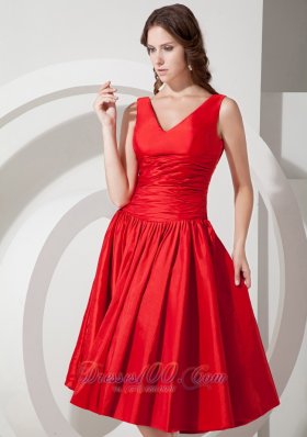 Tea-length V-neck Taffeta Red Evening Dama Dress