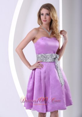 Lavender Sequined Satin Knee-length Prom Dama Dresses