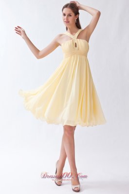 V-neck Yellow Empire Chiffon Beading Prom Dama Dresses