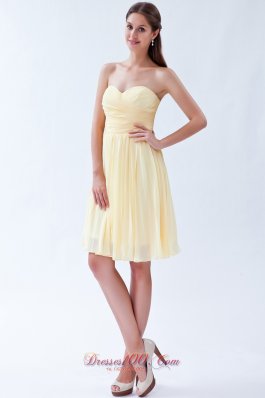 Pleated Light Yellow Empire Bridesmaid Dama Dresses