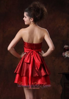 Bowknot A-Line Red Mini-length Strapless Bridesmaid Dress