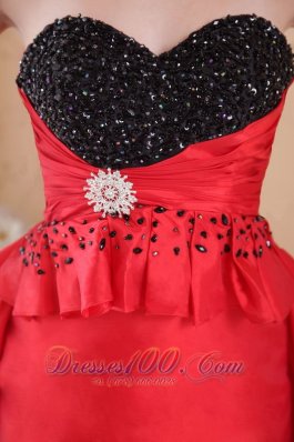 Red and Black Hi Lo Prom Gown Column