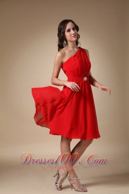 One Shoulder Knee-length Ruched Beading Prom Dress