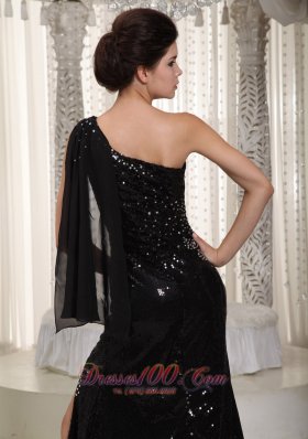 Sequin One Shoulder Watteau Train Black Prom Evening Dress