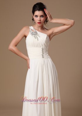 One Shoulder White Chiffon Beaded Prom Evening Gowns