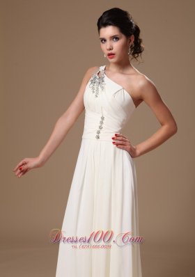 One Shoulder White Chiffon Beaded Prom Evening Gowns