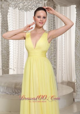 V-neck Light Yellow Chiffon Prom Homecoming Dress