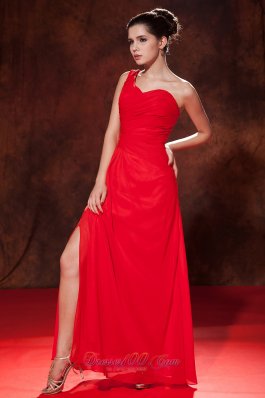 Ruched One Shoulder Red Bridesmaid Dress For Party