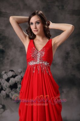 Red Evening Dress A-line V-neck Chiffon Beading Train