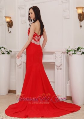 Red Column Sweetheart Chiffon Appliques Prom Dress