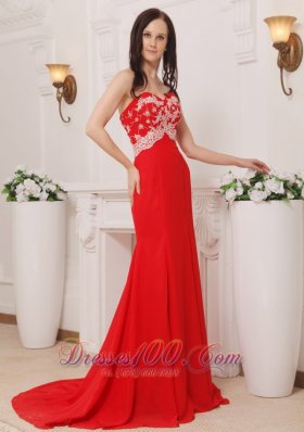 Red Column Sweetheart Chiffon Appliques Prom Dress