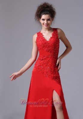 Chiffon Beading Sweep V-neck Red Prom Celebrity Dress