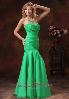 Green Mermaid Sweetheart Prom Dress Ruched Floor-length