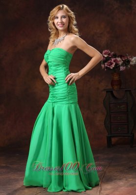 Green Mermaid Sweetheart Prom Dress Ruched Floor-length