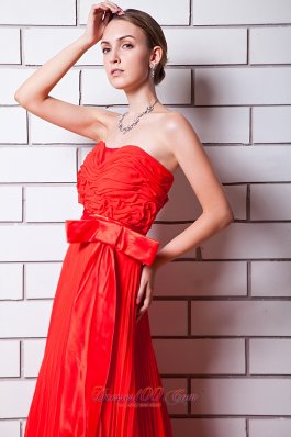 Red Column Strapless Prom Celebrity Dress Chiffon Pleat