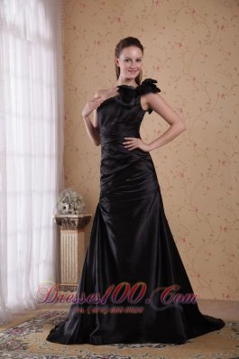 Formal Black A-line Court Train Prom Celebrity Dress