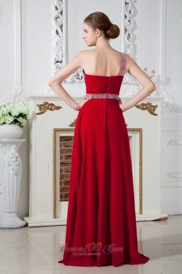 Red Empire One Shoulder Brush Train Beading Prom Dress