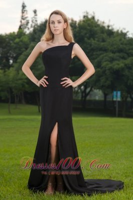 Black Slit One Shoulder Court Train Prom / Celebrity Dress